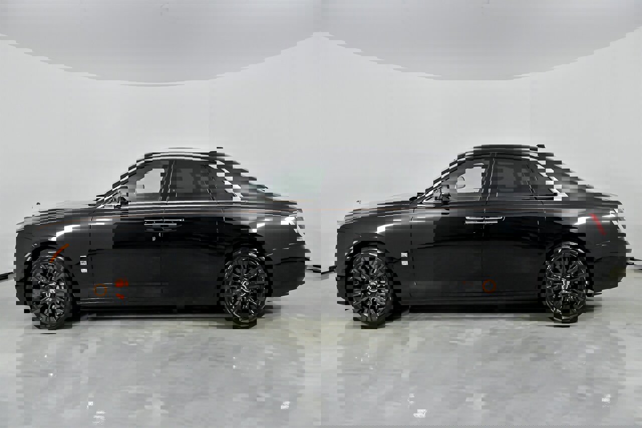 Used 2022 Rolls-Royce Ghost image 8