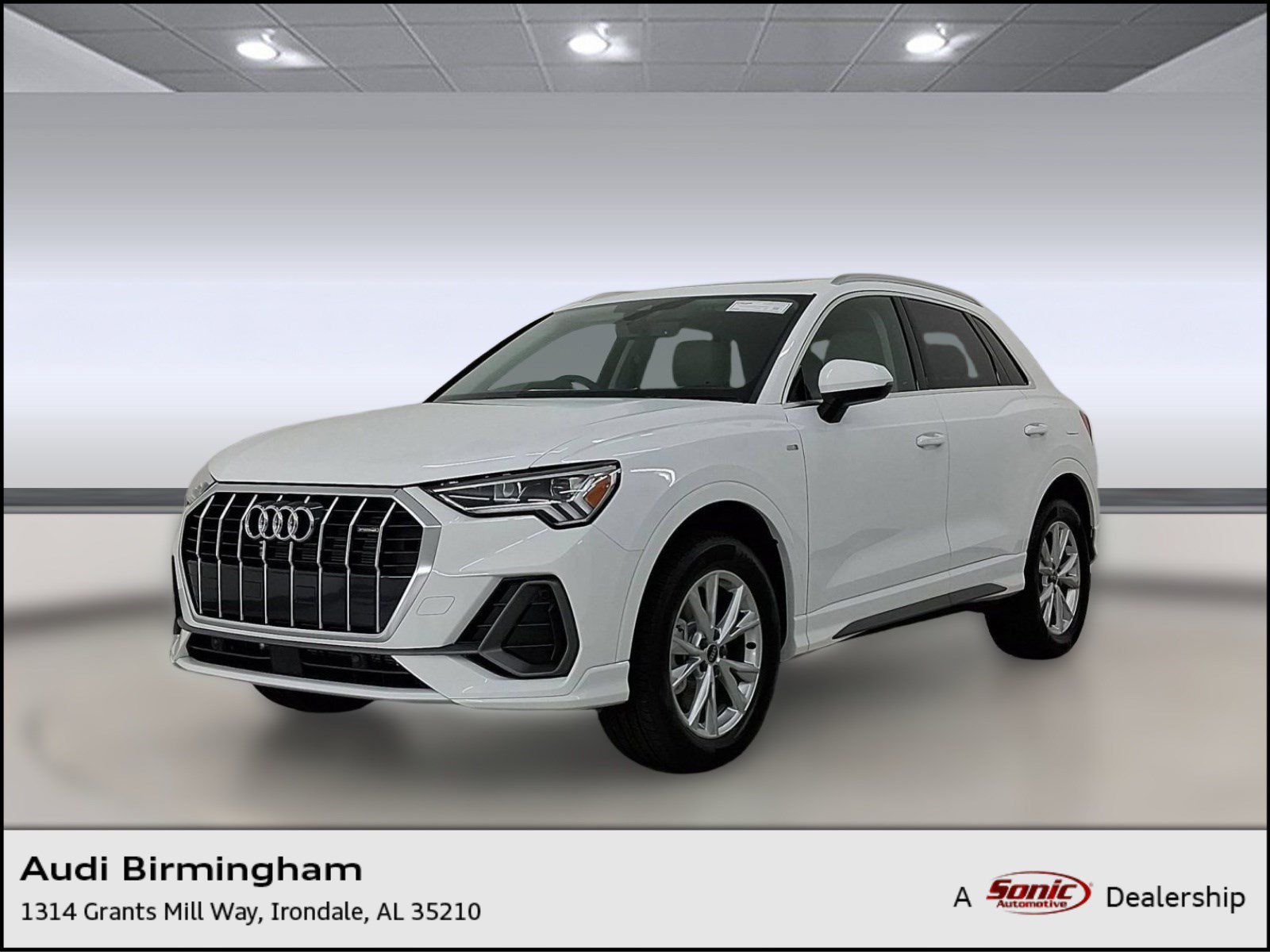 Used 2025 Audi Q3 2.0T Premium w/ Convenience Package AWD/4WD image 1