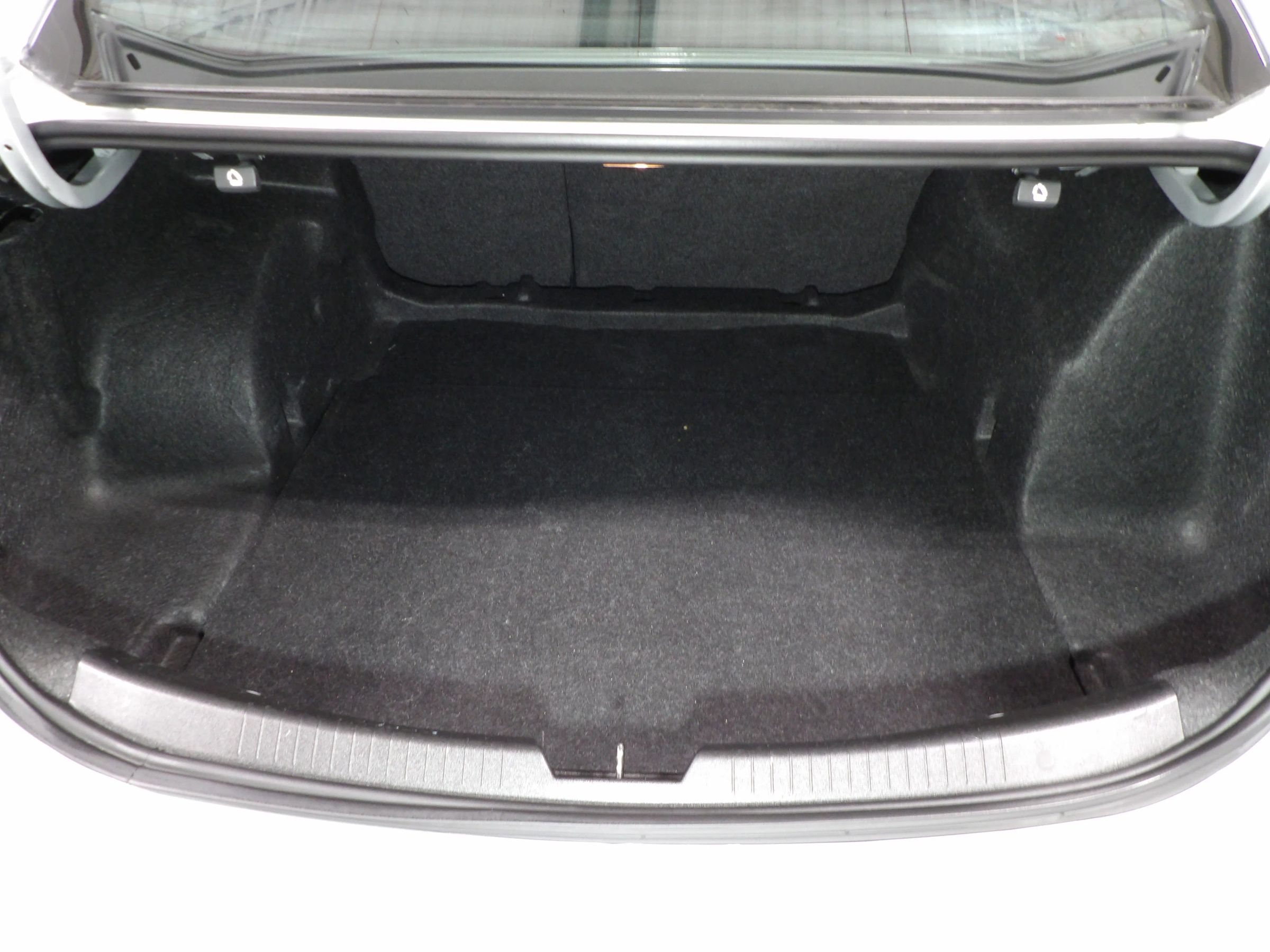 Used 2020 Chevrolet Malibu LS FWD image 7