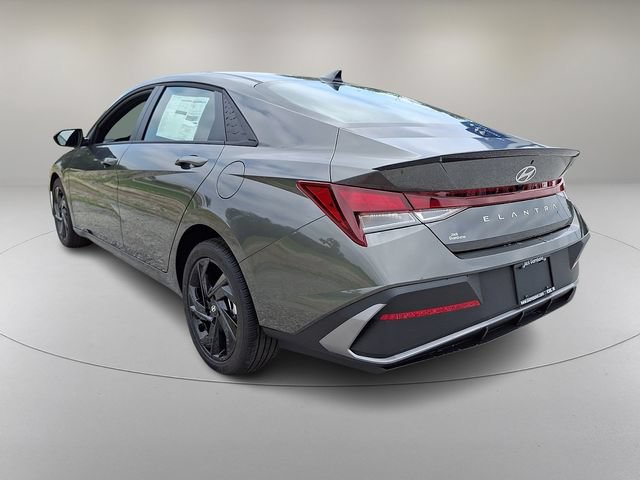New 2026 Hyundai Elantra Sport FWD image 5