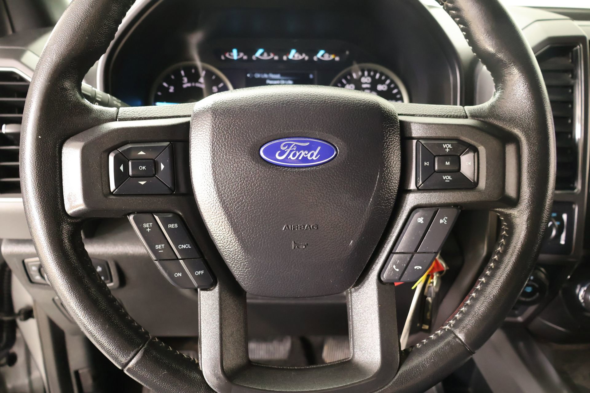Used 2020 Ford F150 XLT w/ Equipment Group 302A Luxury AWD/4WD image 3