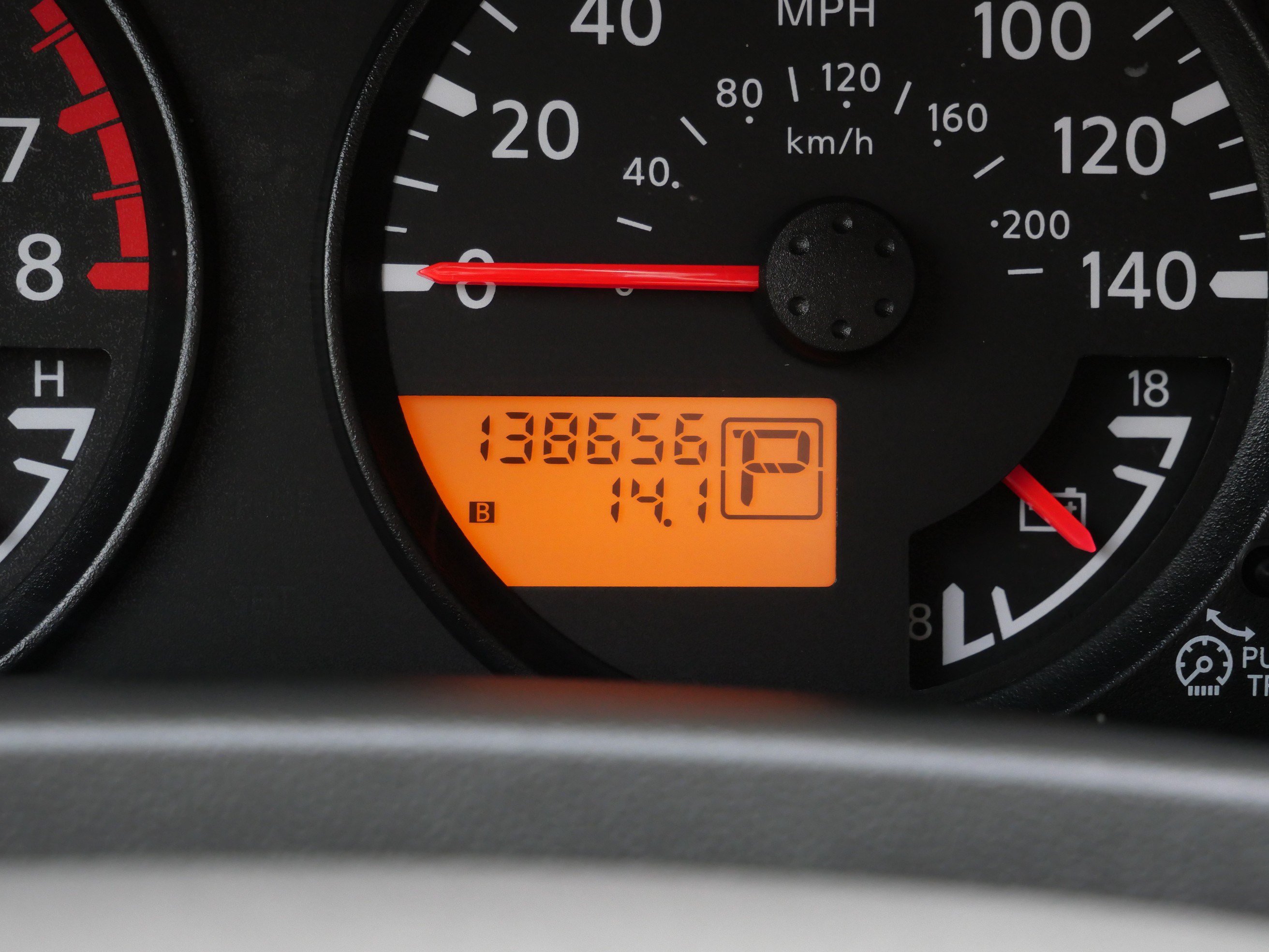 Used 2008 Nissan Xterra Off-Road AWD/4WD image 21