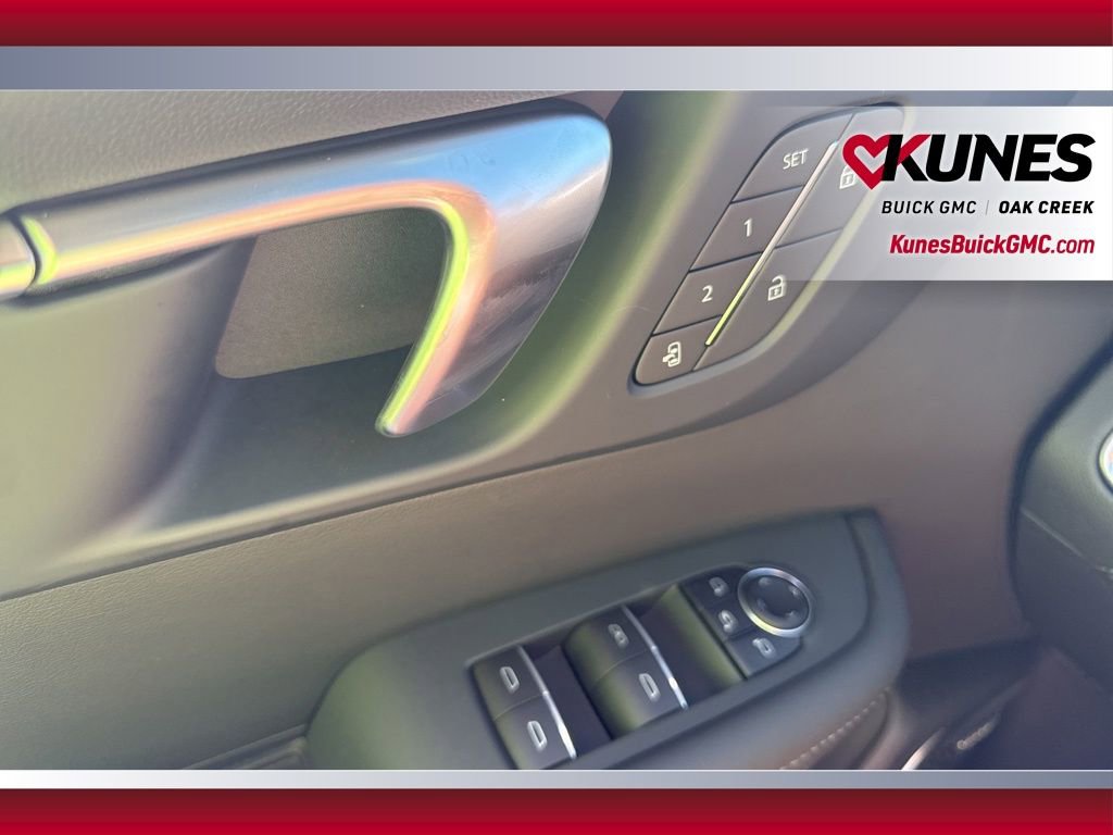 New 2026 Buick Enclave Sport Touring w/ Power Package image 22