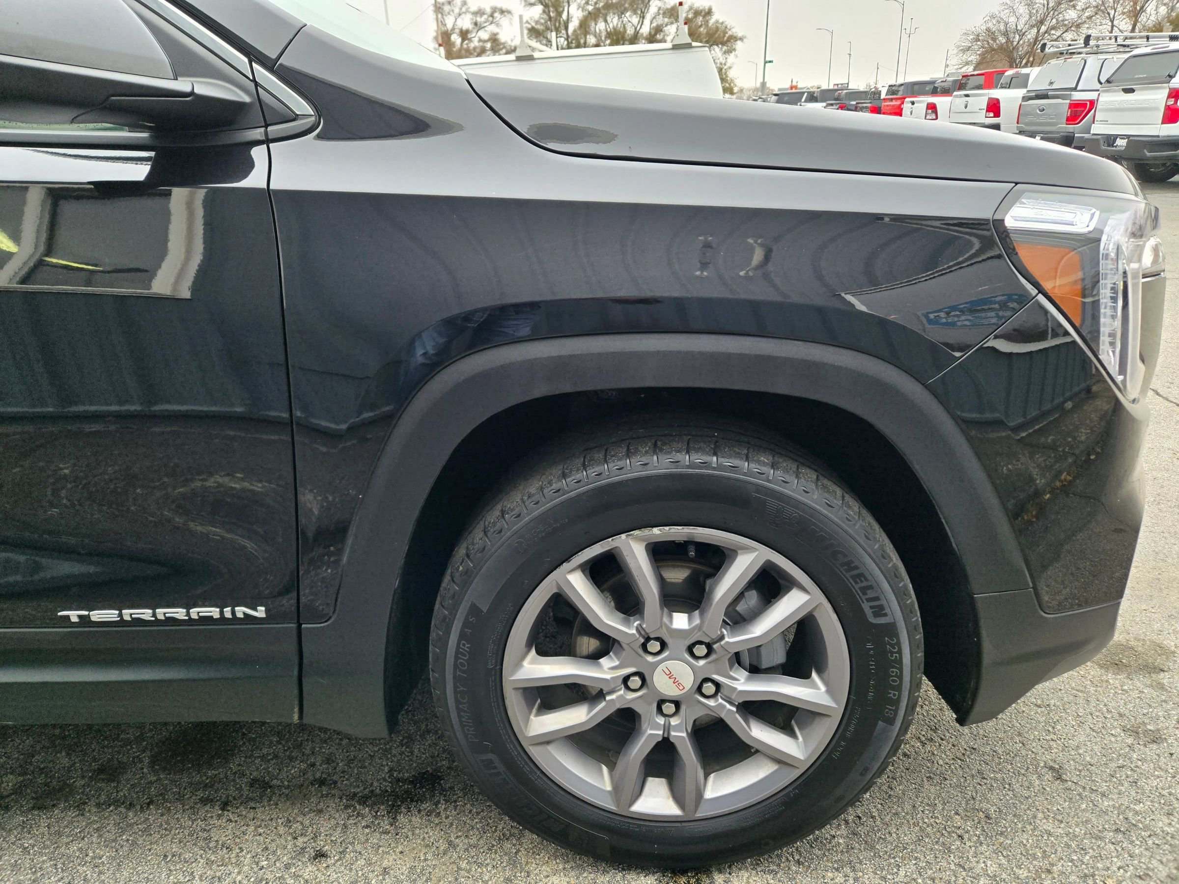 Used 2024 GMC Terrain SLT image 11