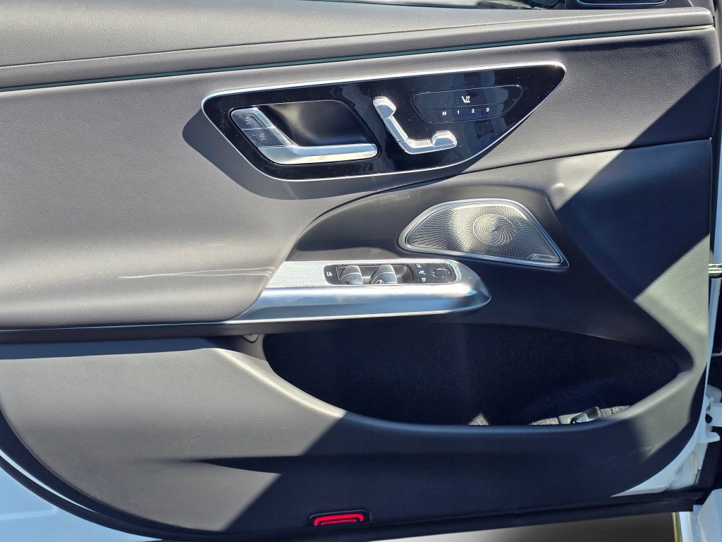 New 2026 Mercedes-Benz E 350 4MATIC Sedan image 32