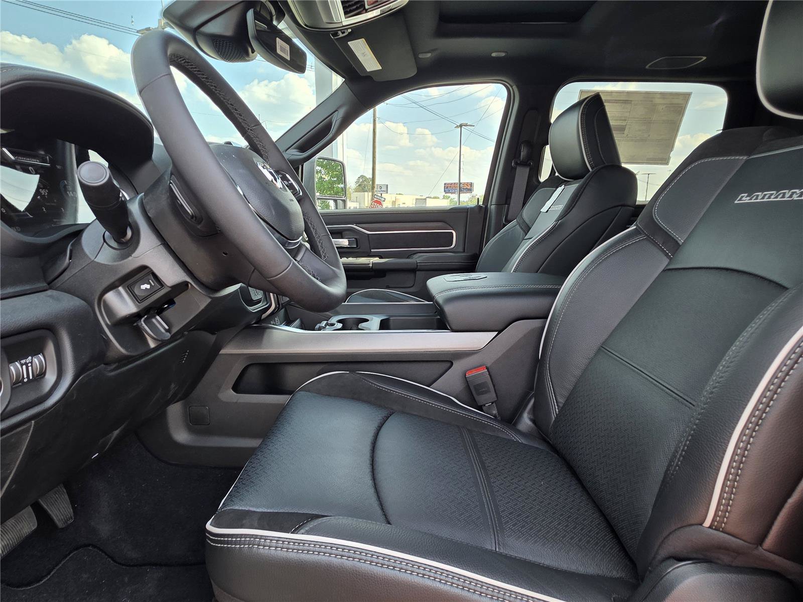 New 2026 RAM 2500 Laramie w/ Night Edition AWD/4WD image 23