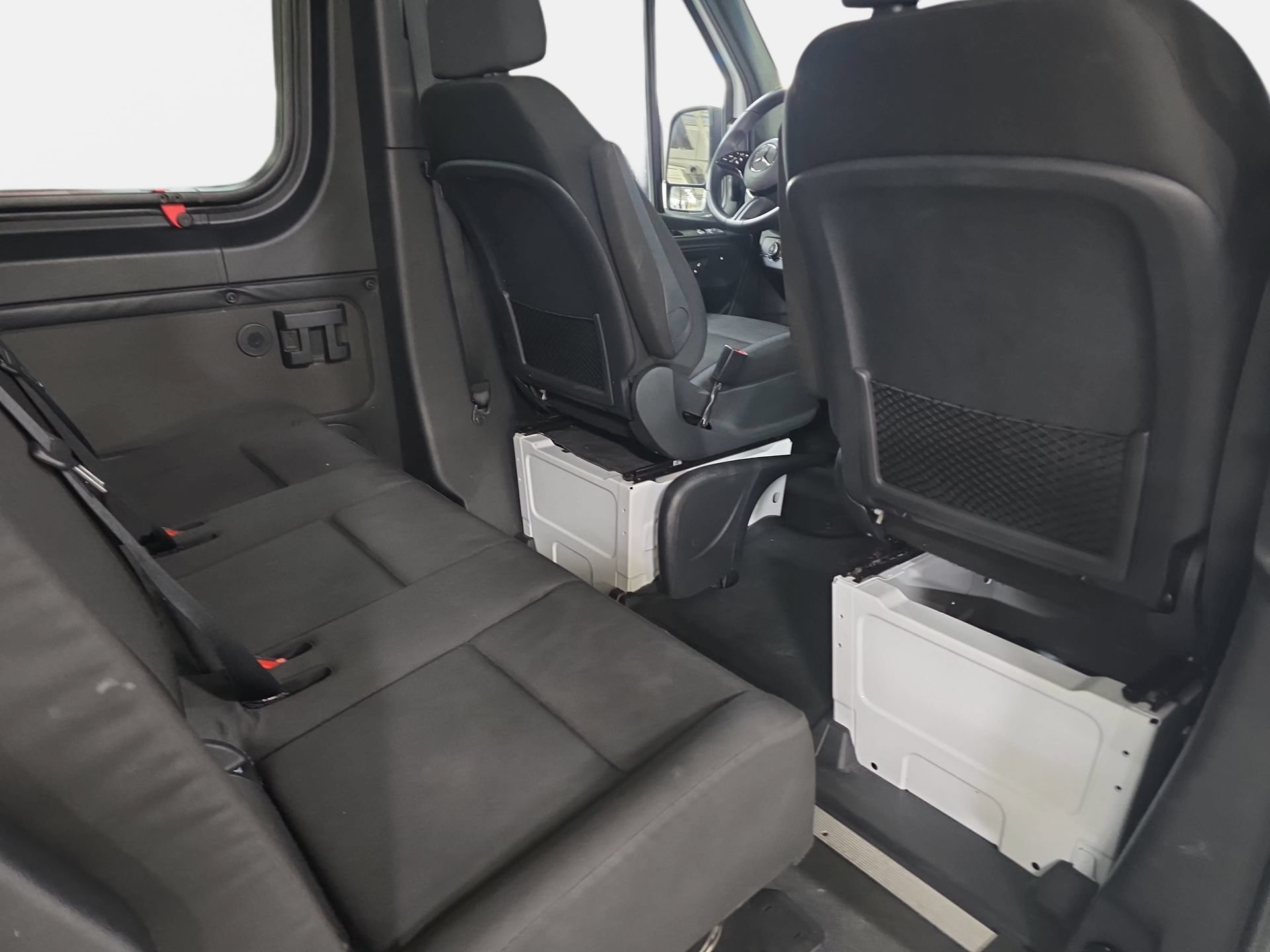Used 2025 Mercedes-Benz Sprinter 2500 image 11