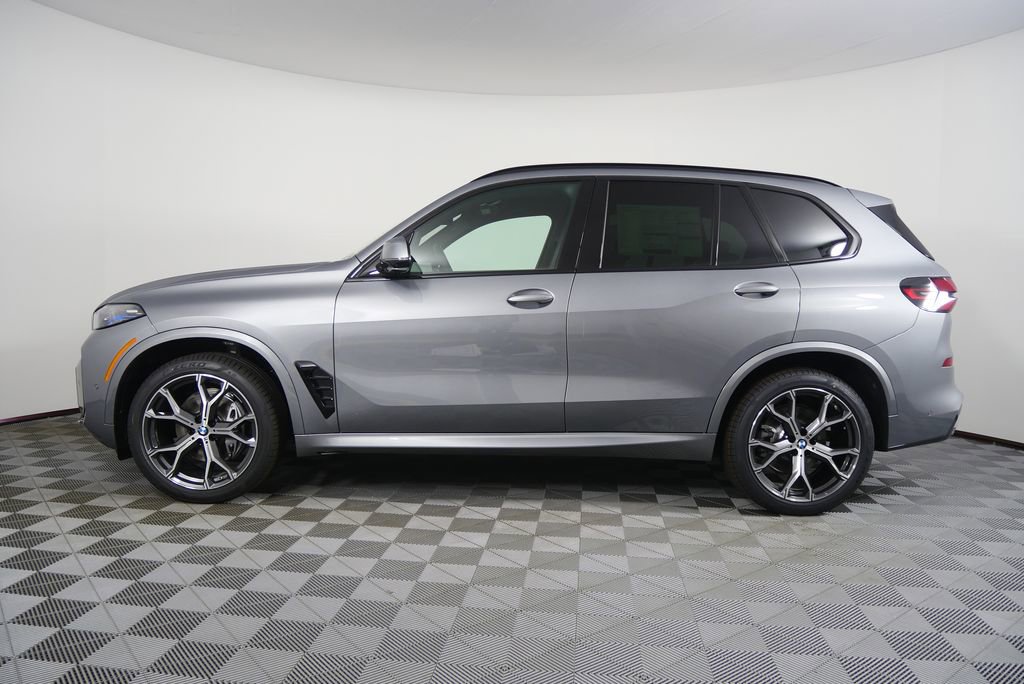 Used 2026 BMW X5 xDrive40i w/ M Sport Package image 6