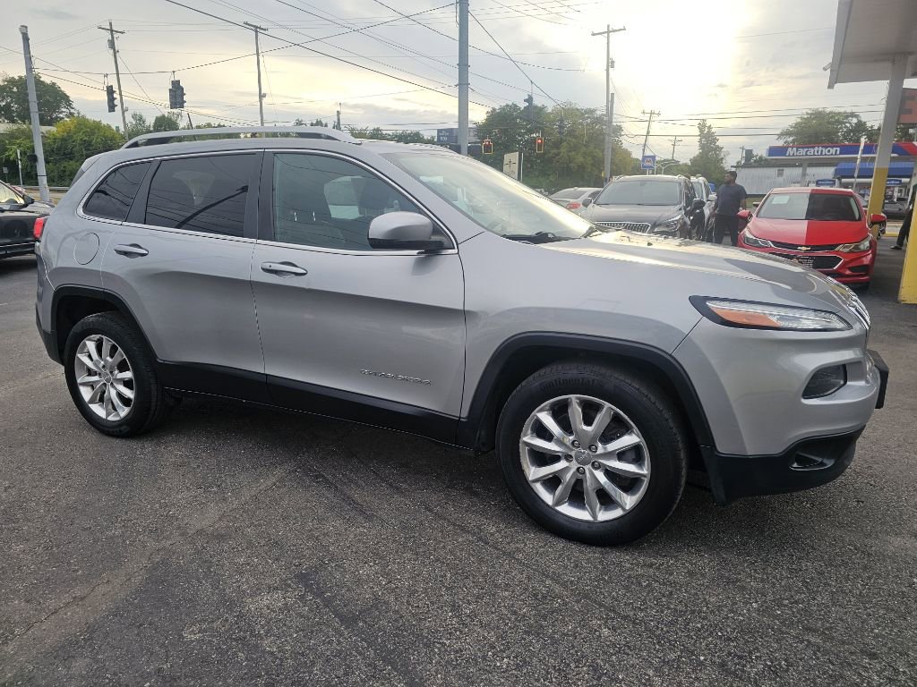 Used 2016 Jeep Cherokee Limited image 21