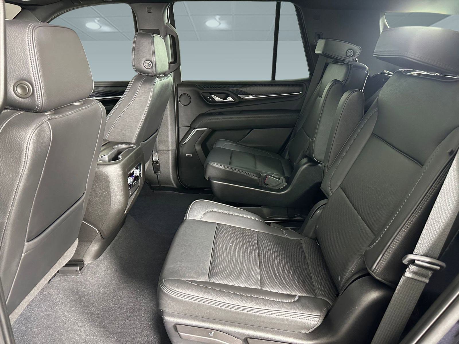 Used 2023 GMC Yukon Denali image 12