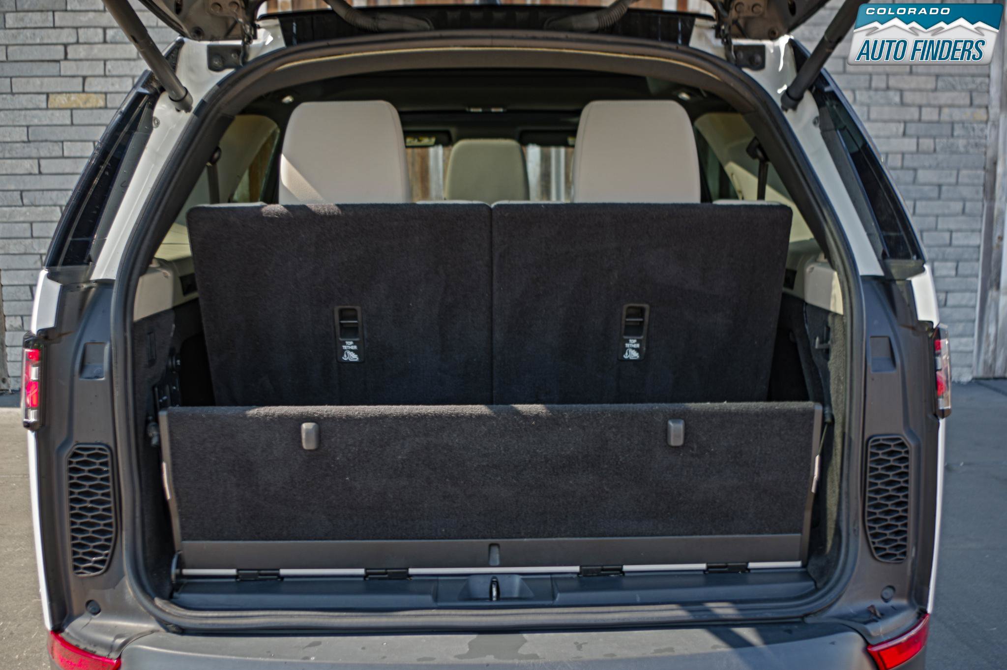 Used 2019 Land Rover Discovery HSE AWD/4WD image 29