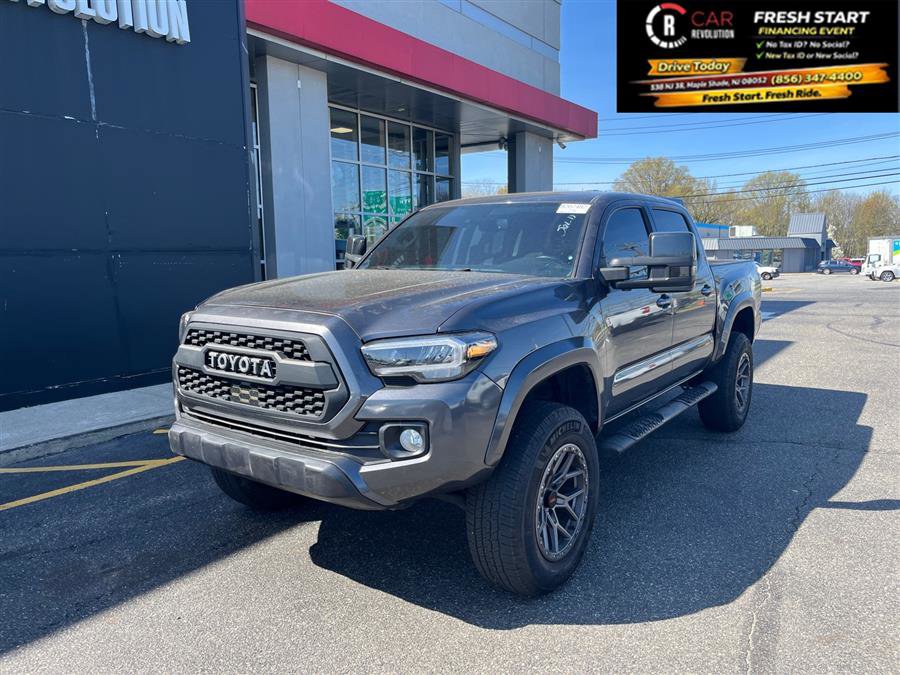 Used 2023 Toyota Tacoma SR5 image 3