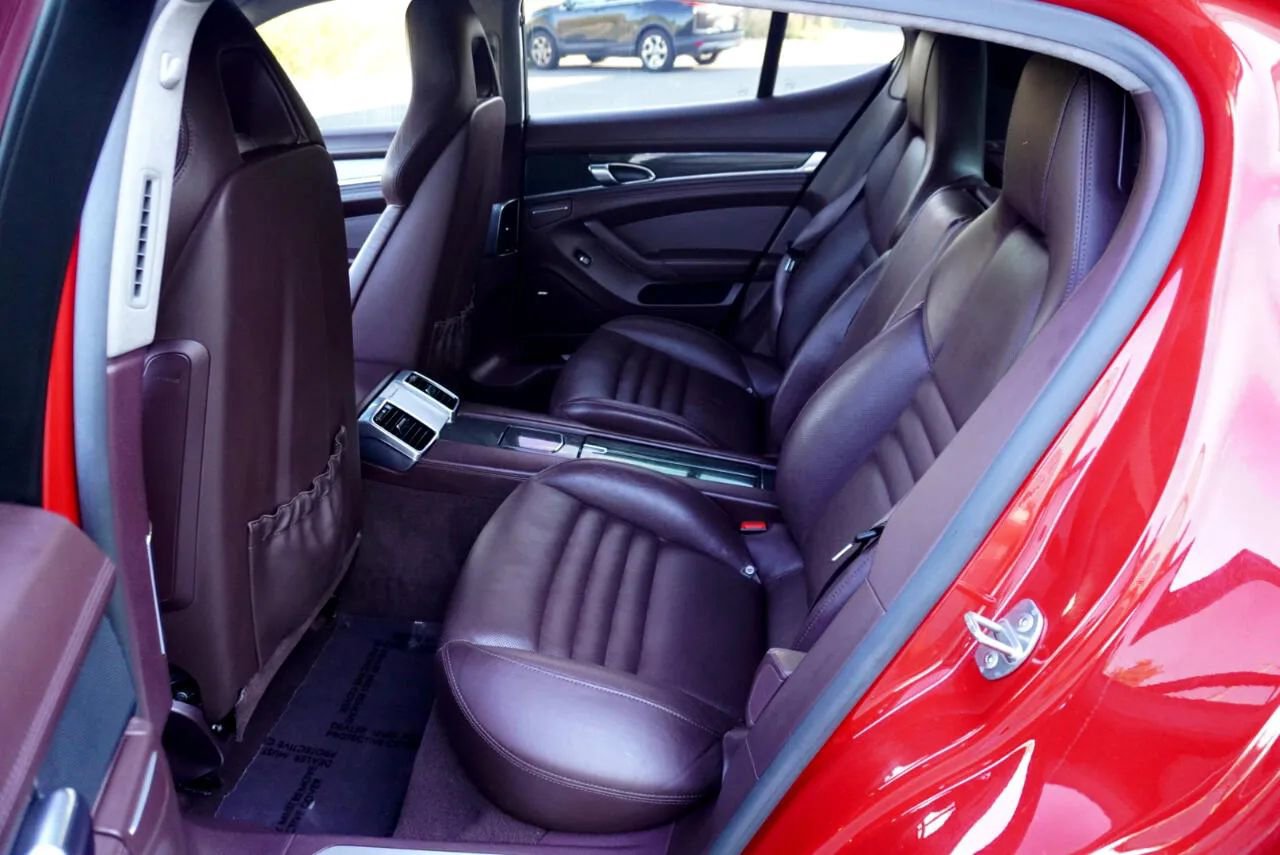 Used 2014 Porsche Panamera GTS image 11