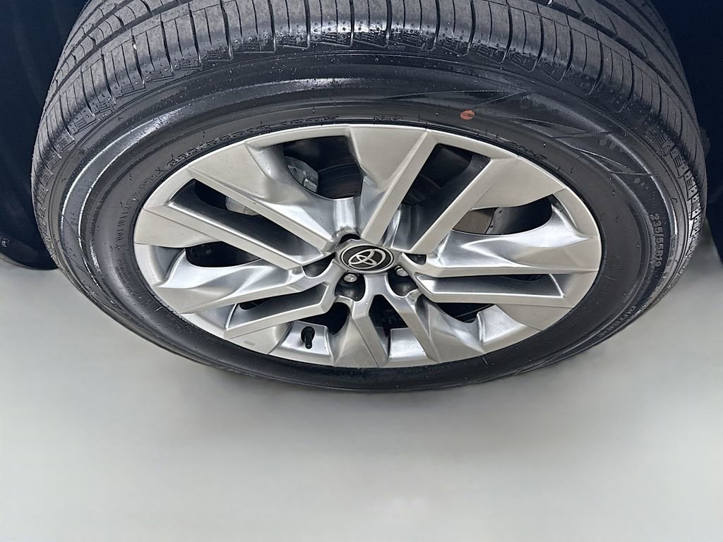 Certified 2023 Toyota RAV4 XLE Premium image 33