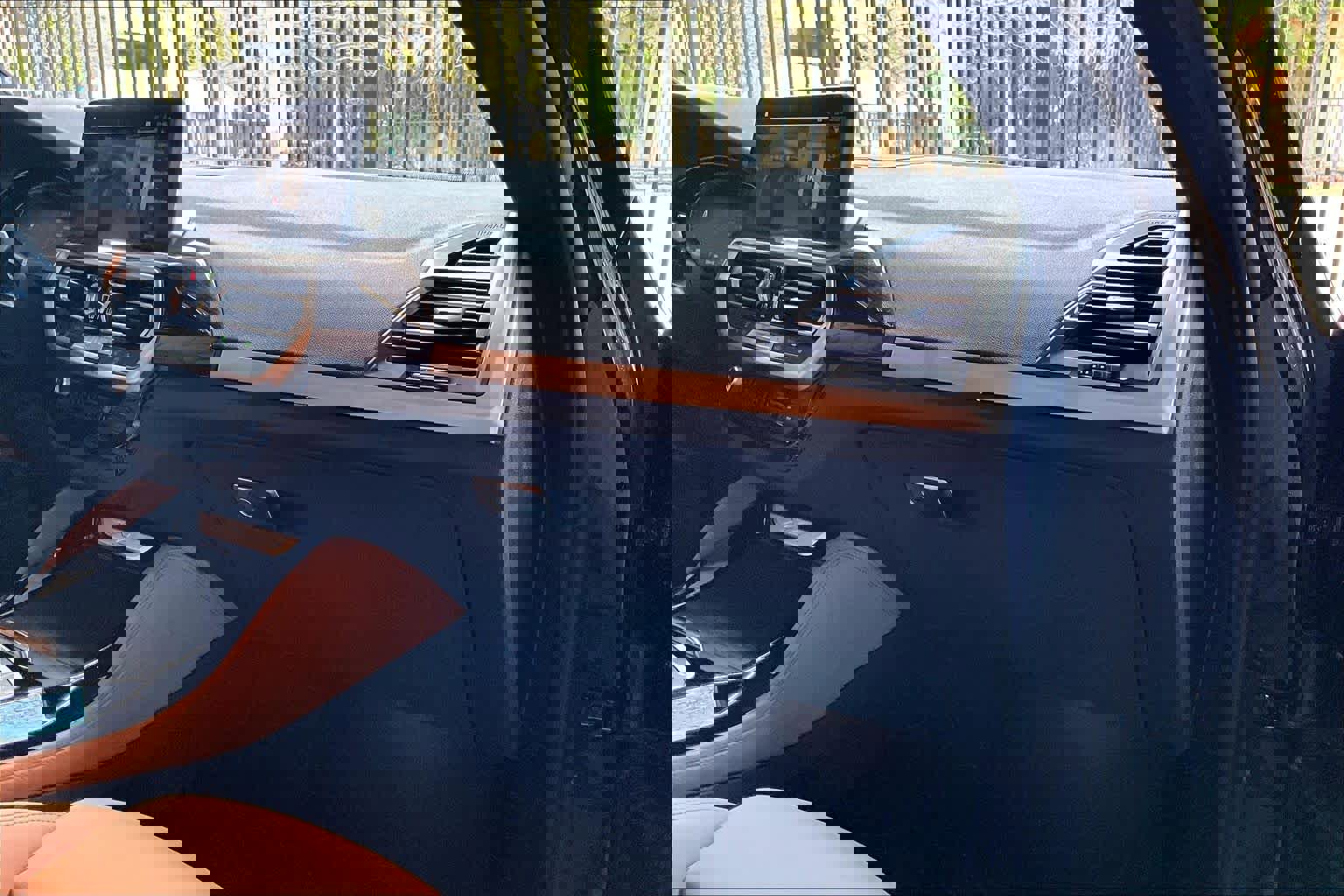 Certified 2025 BMW X4 xDrive30i image 18