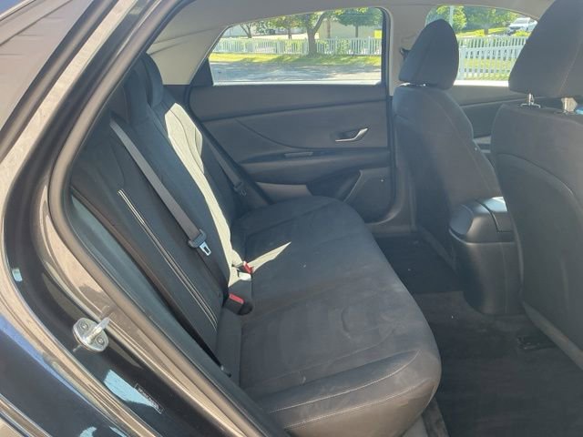 Used 2022 Hyundai Elantra SEL w/ Cargo Package FWD image 30