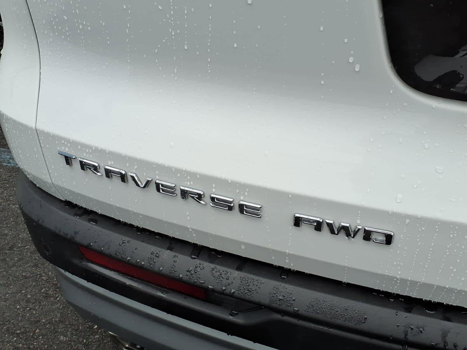 Used 2026 Chevrolet Traverse LT AWD/4WD image 18