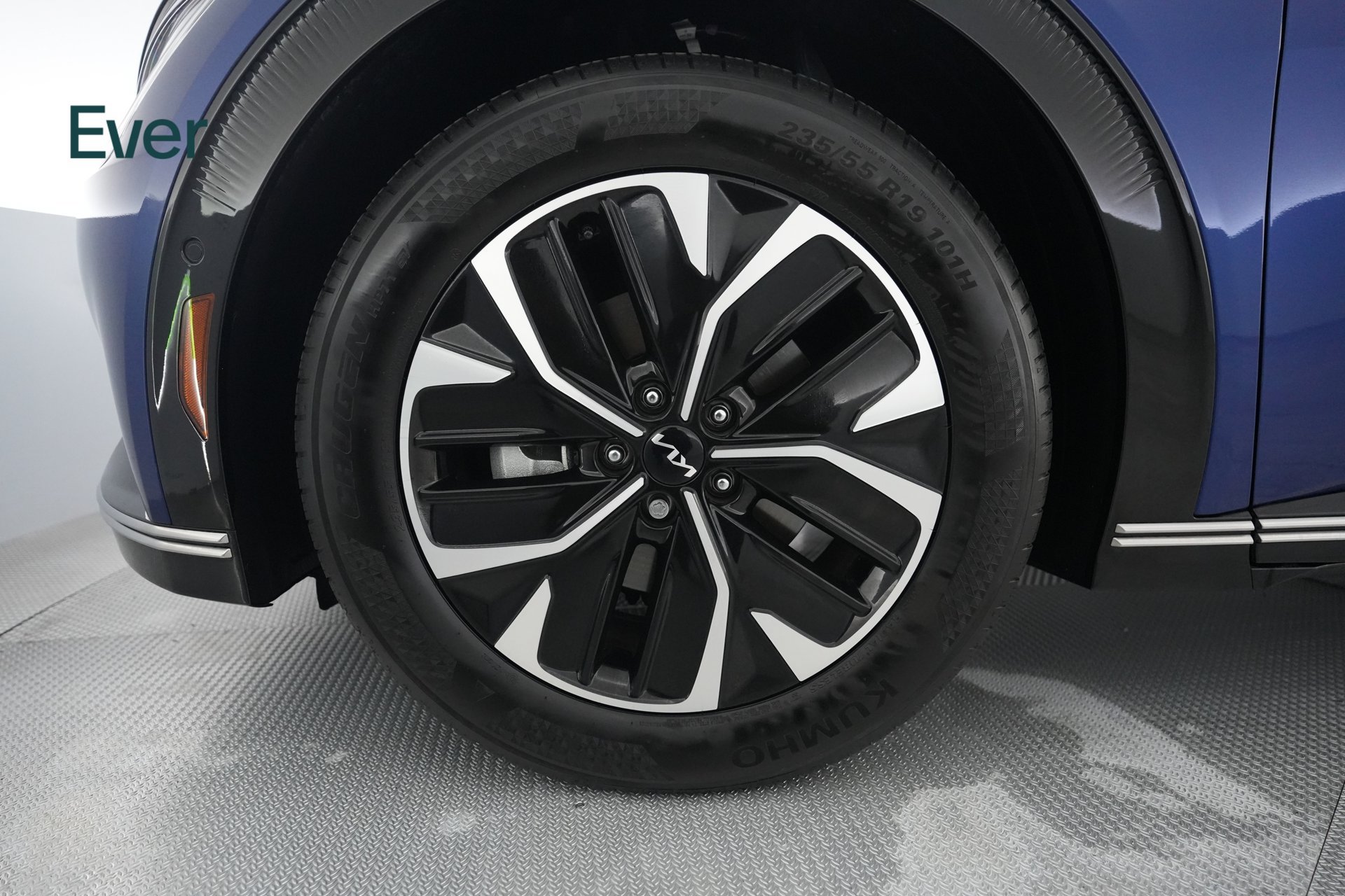 Used 2024 Kia EV6 Wind w/ Wind Technology Package RWD image 19
