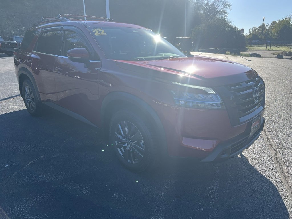 Used 2022 Nissan Pathfinder SV w/ SV Black Package