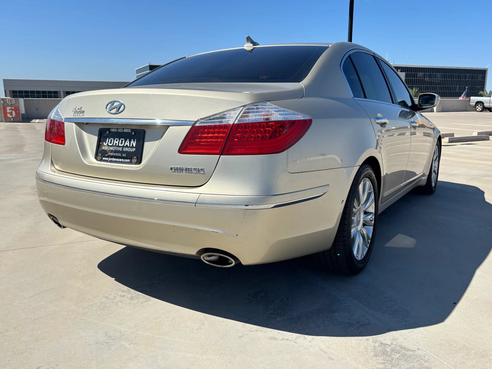 Used 2009 Hyundai Genesis 3.8 w/ Premium Plus Pkg 3 RWD image 6