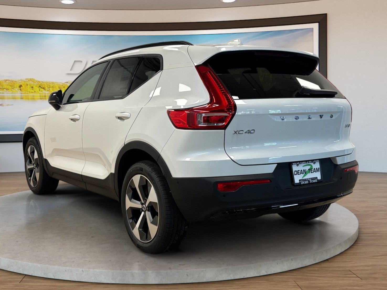 New 2026 Volvo XC40 B5 Plus w/ Protection Package Premier AWD/4WD image 6