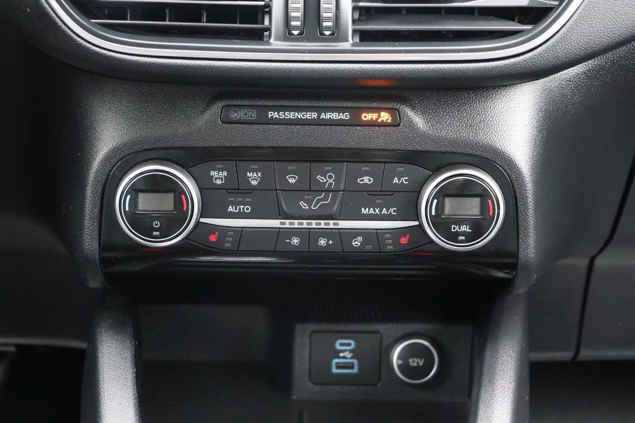 Used 2021 Ford Escape Titanium AWD/4WD image 22
