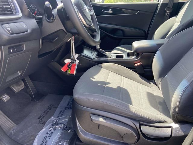 Used 2020 Kia Sorento LX image 11