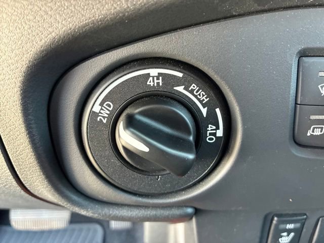 Used 2023 Nissan Frontier PRO-4X w/ Pro Convenience Package AWD/4WD image 36