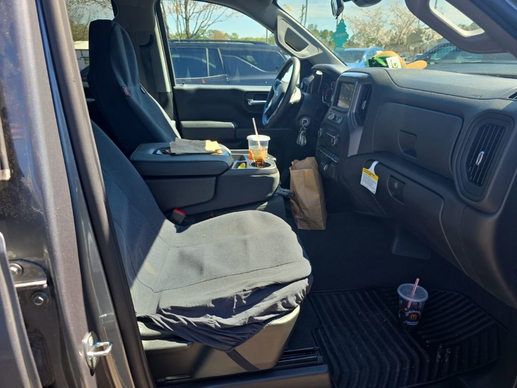 Used 2021 Chevrolet Silverado 1500 Custom w/ LPO, Dark Essentials Package image 11