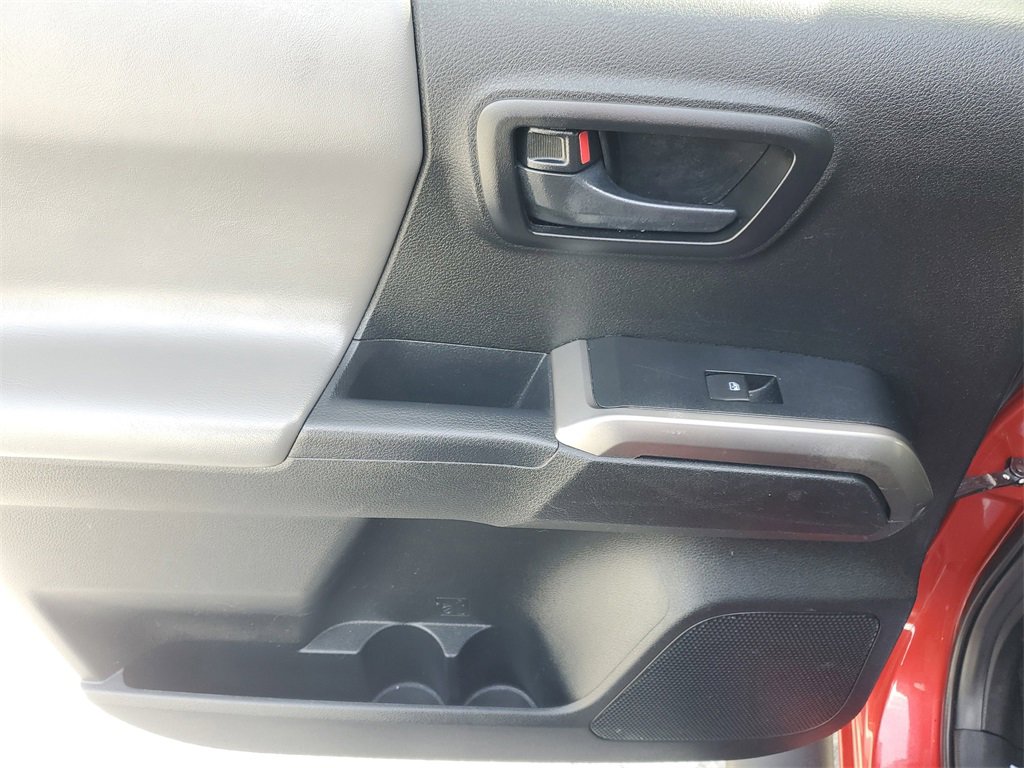 Certified 2022 Toyota Tacoma SR5 image 13