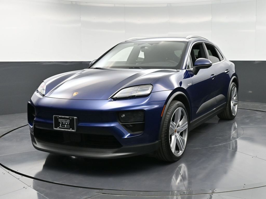 Certified 2024 Porsche Macan 4 Electric image 6