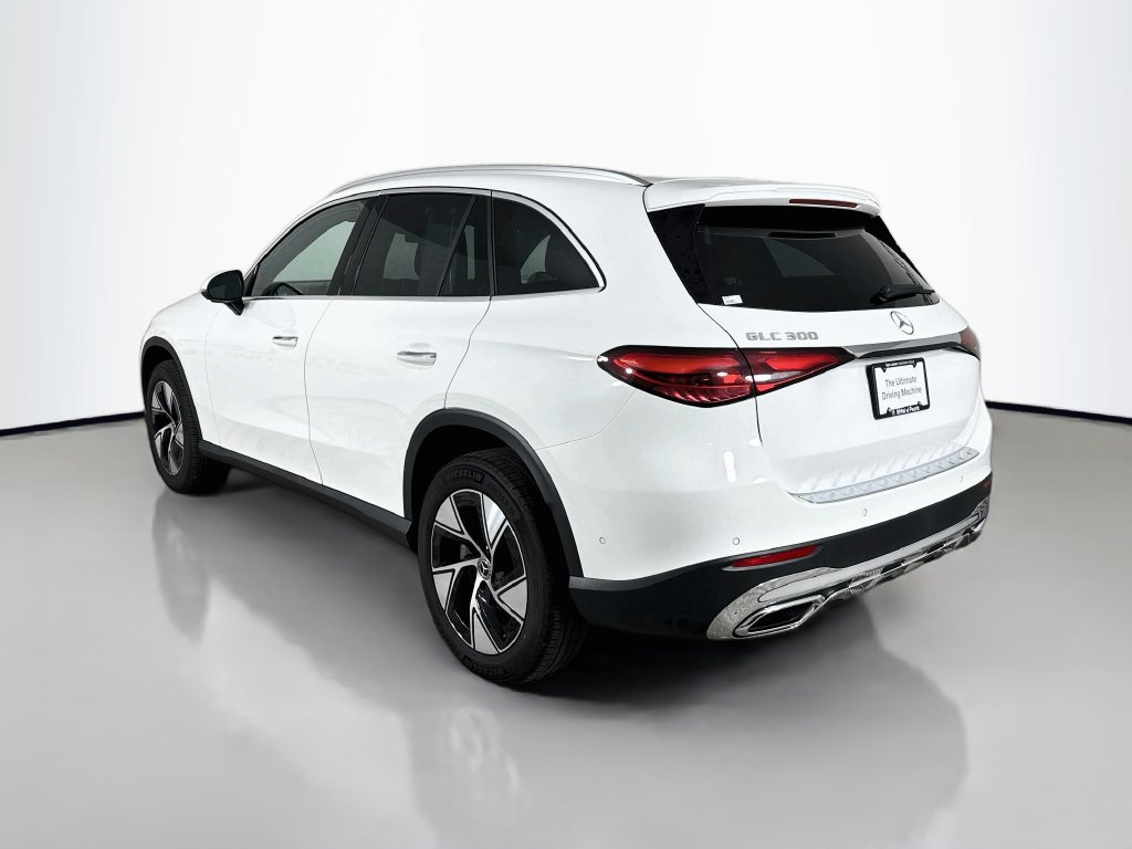 Used 2024 Mercedes-Benz GLC 300 image 5