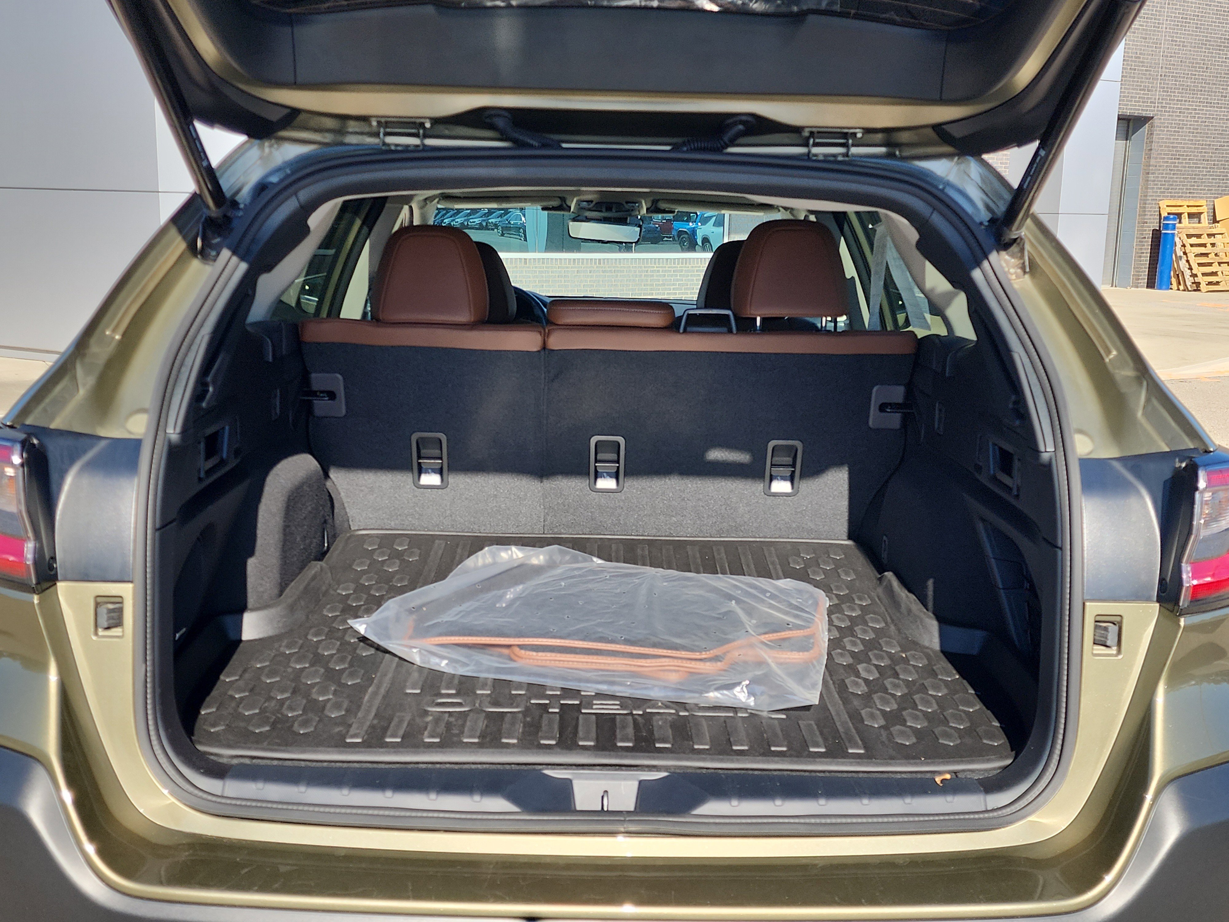 Certified 2025 Subaru Outback Touring w/ Tech Package 3 image 14