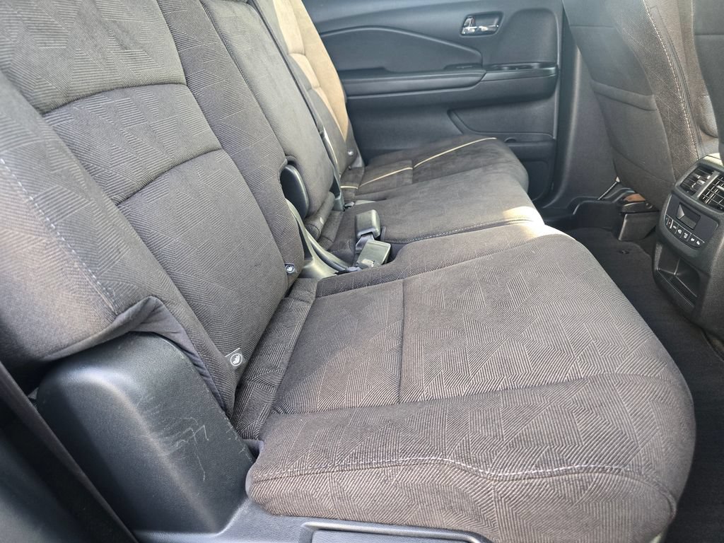 Used 2022 Honda Pilot Sport image 14
