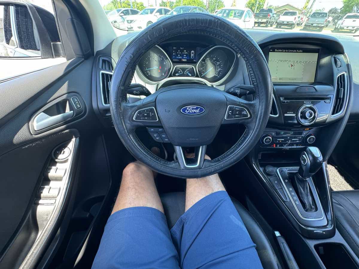Used 2018 Ford Focus Titanium FWD image 33