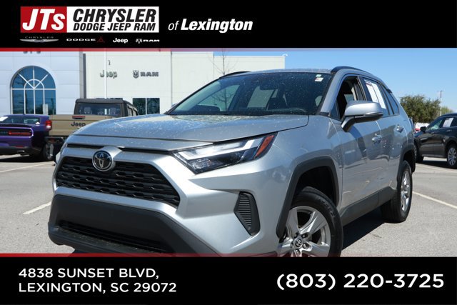 Used 2023 Toyota RAV4 XLE image 1