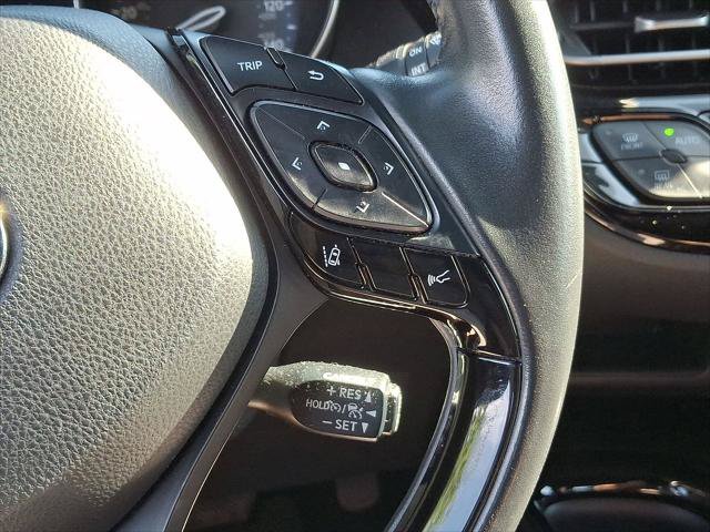 Certified 2020 Toyota C-HR XLE FWD image 20