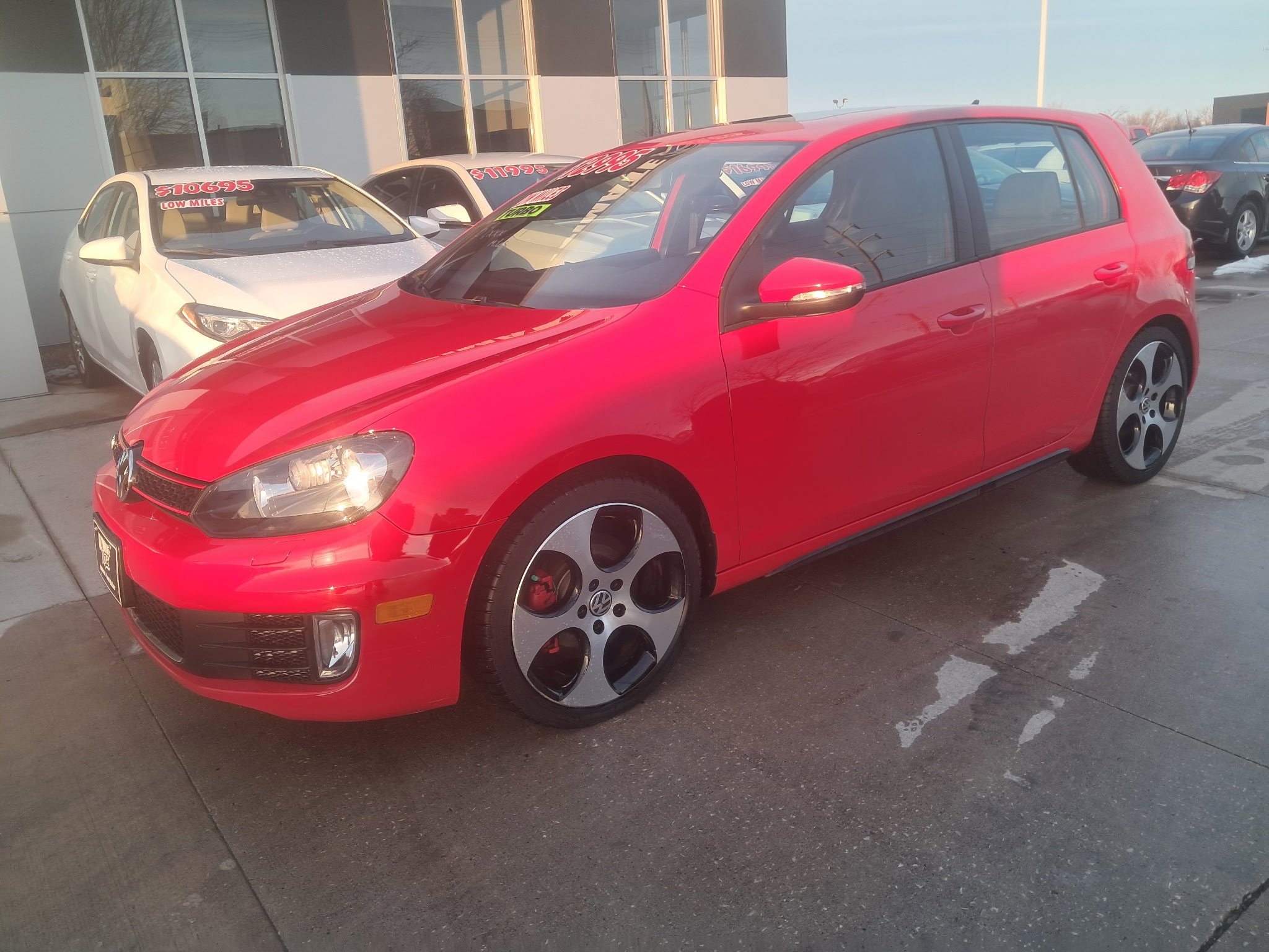 Used 2012 Volkswagen GTI Autobahn FWD image 1