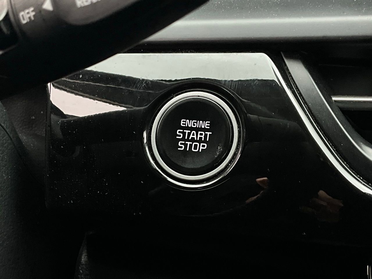 Used 2025 Kia Seltos S image 27