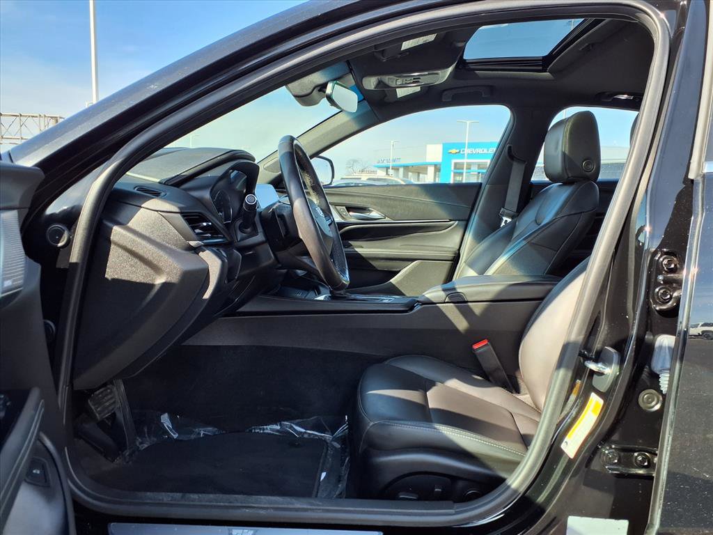 Used 2023 Cadillac CT4 Luxury w/ Sun And Sound Package image 22