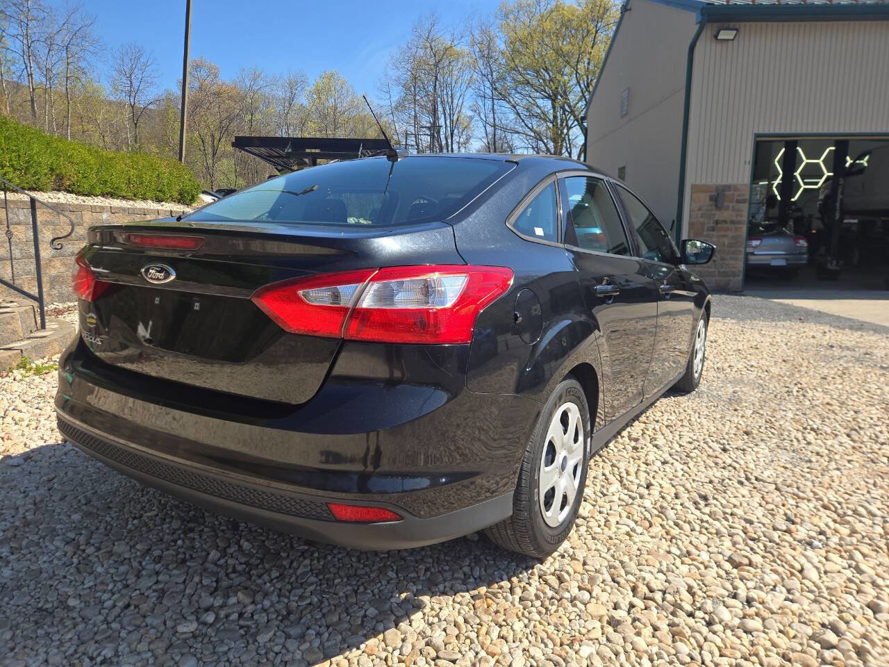 Used 2014 Ford Focus S FWD image 7