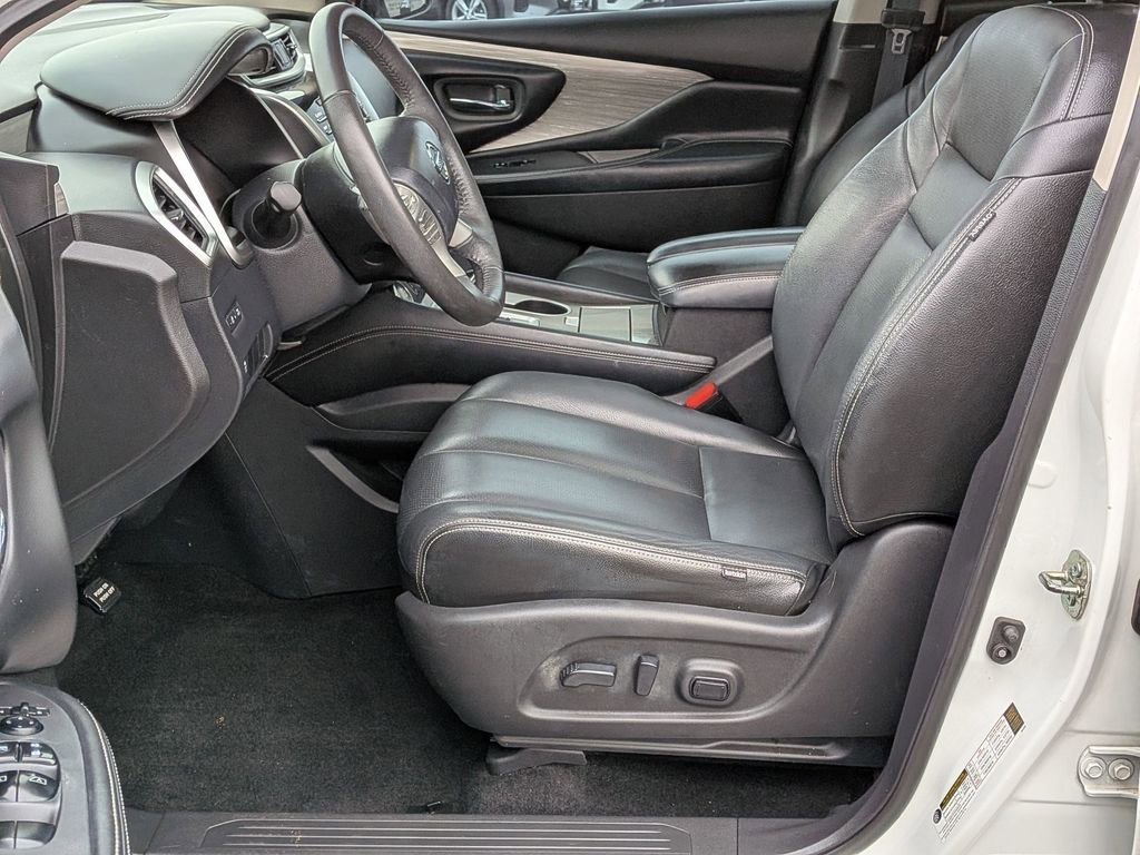 Used 2017 Nissan Murano SV w/ Premium Plus Package image 11