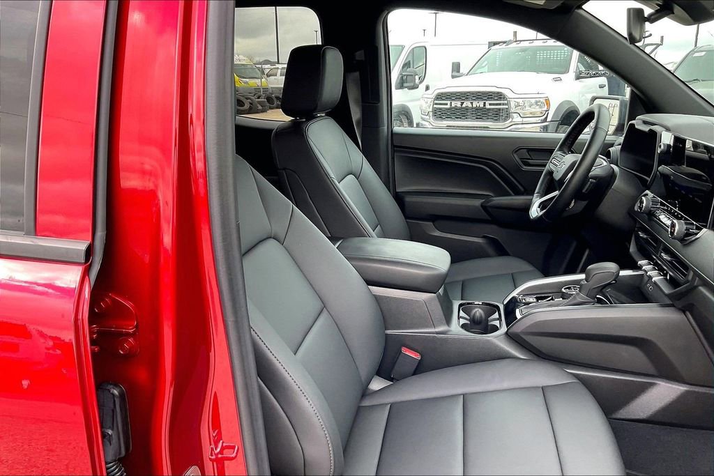 Used 2025 Chevrolet Colorado Trail Boss image 29