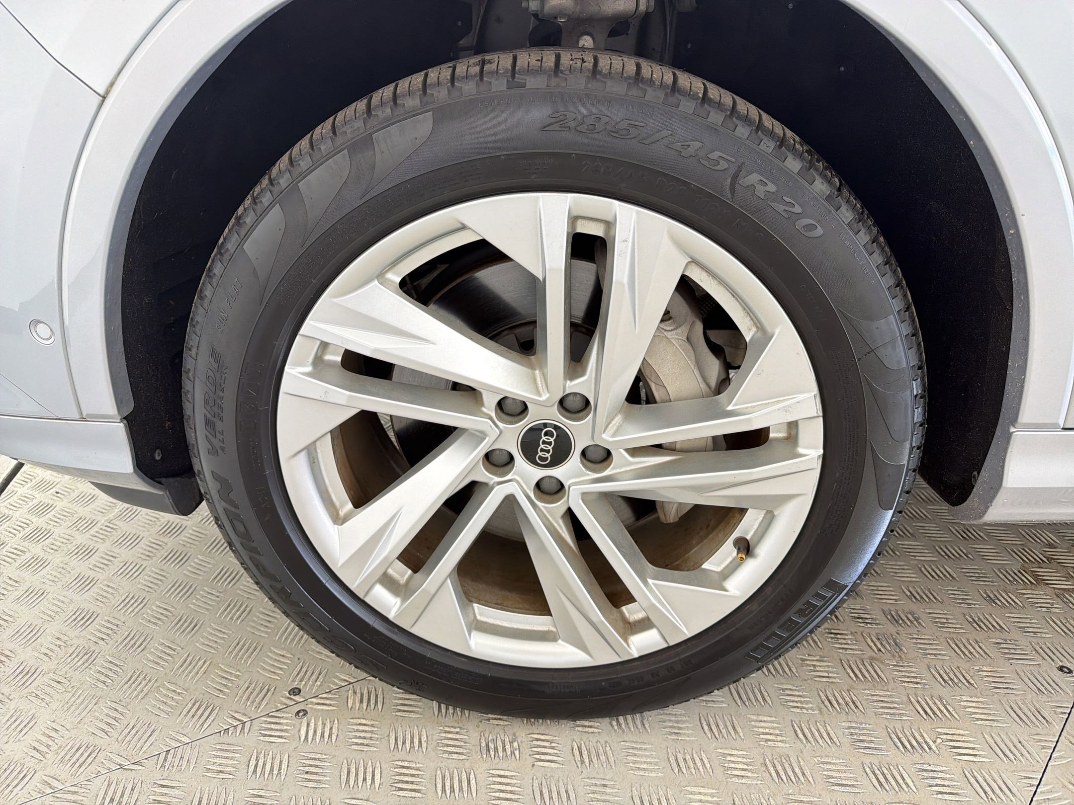 Used 2021 Audi Q7 2.0T Premium Plus w/ Executive Package image 11