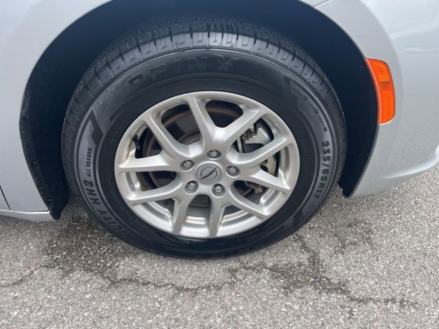 Used 2024 Chrysler Pacifica Touring-L image 52