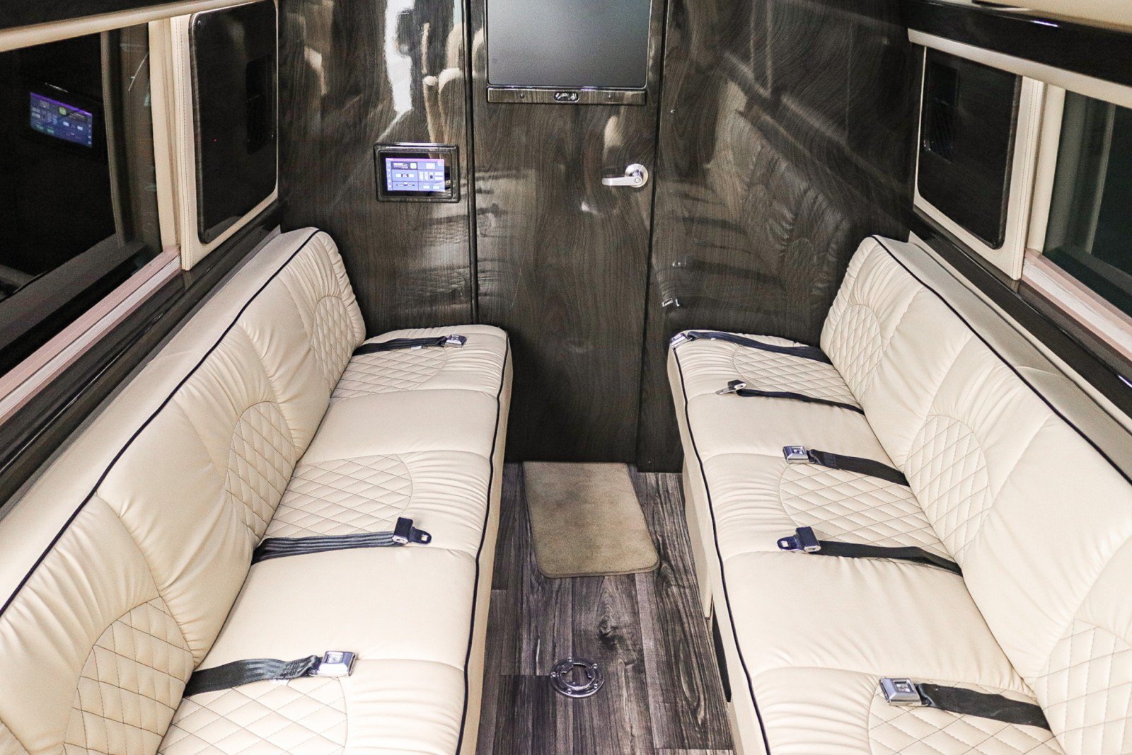 Used 2020 Mercedes-Benz Sprinter 3500 image 28