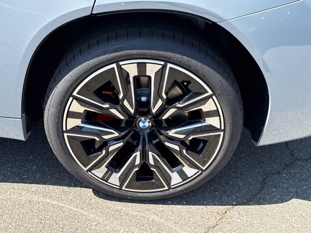 New 2026 BMW X3 xDrive30i w/ M Sport Package AWD/4WD image 14