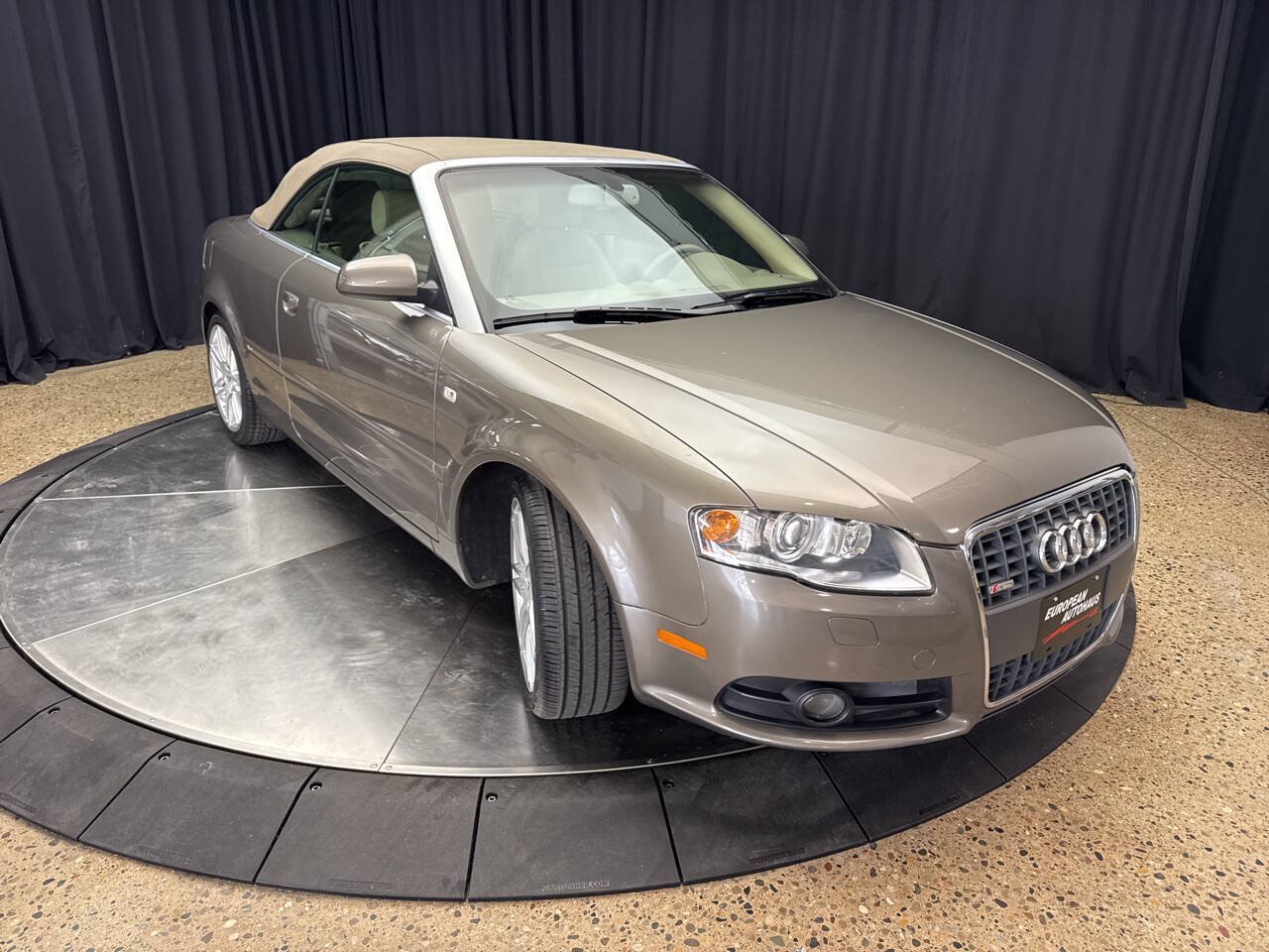 Used 2009 Audi A4 2.0T FWD image 12