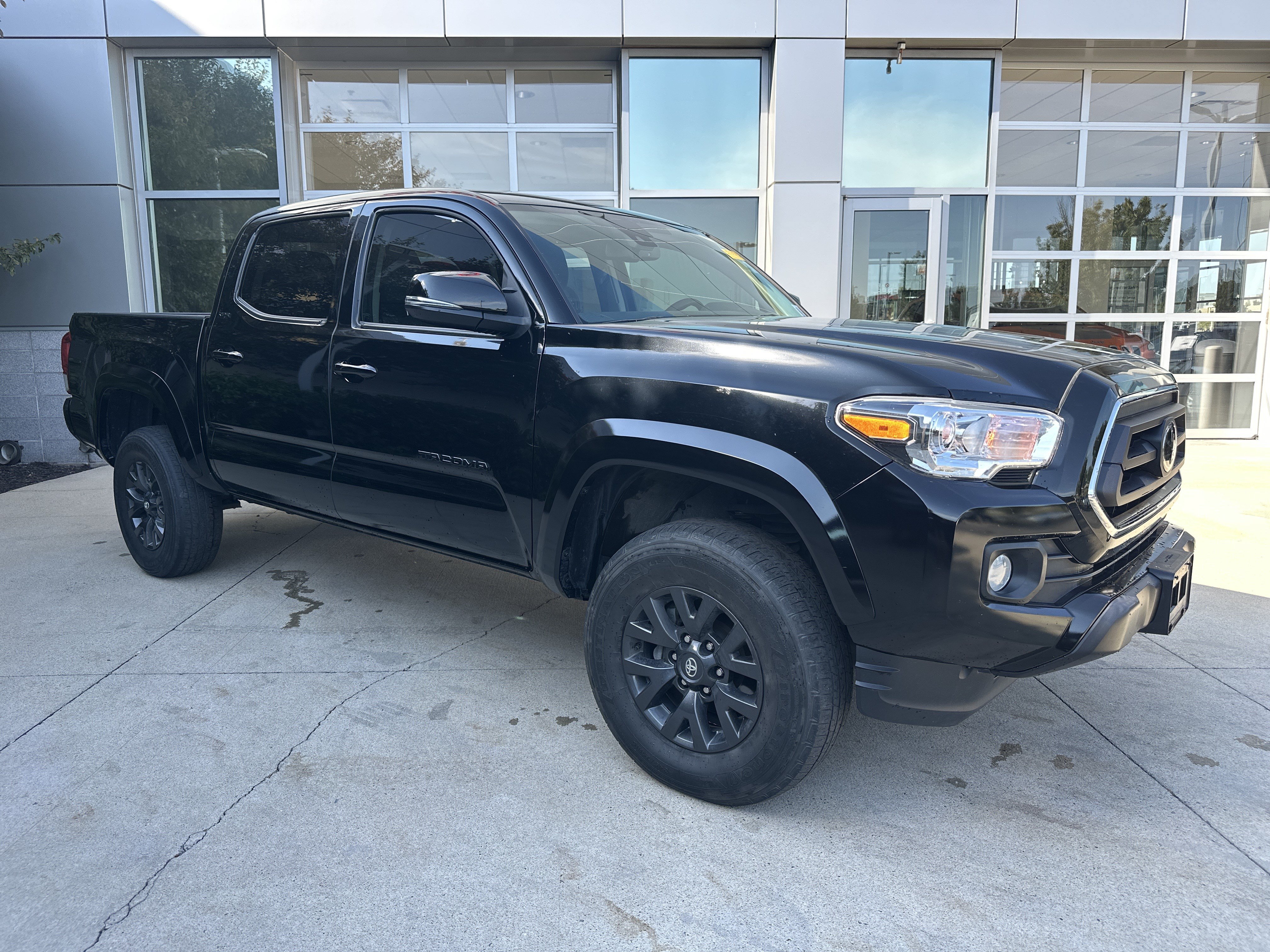 Used 2023 Toyota Tacoma SR5 w/ Technology Package AWD/4WD video 2