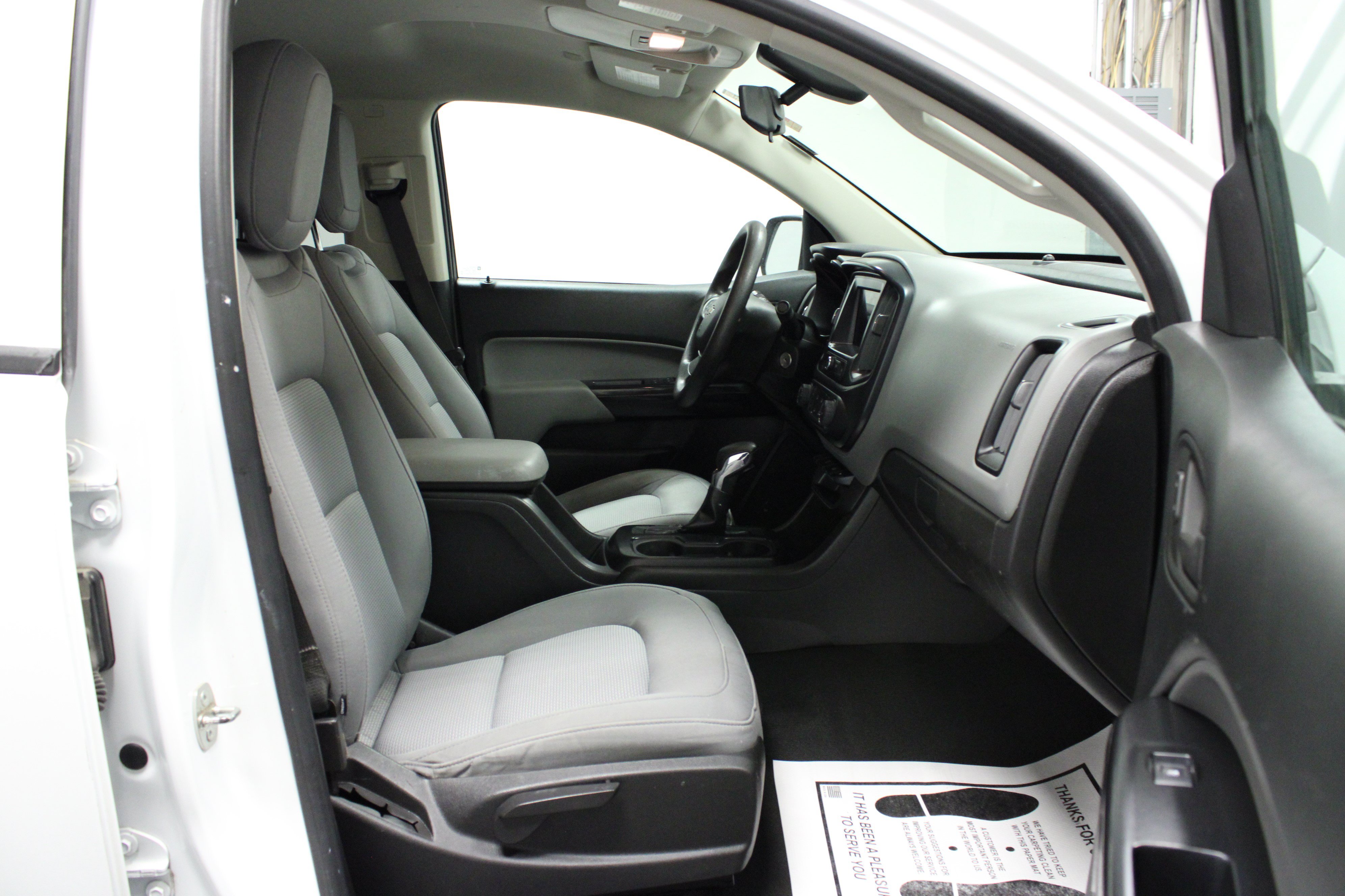 Used 2022 Chevrolet Colorado W/T w/ WT Convenience Package RWD image 15